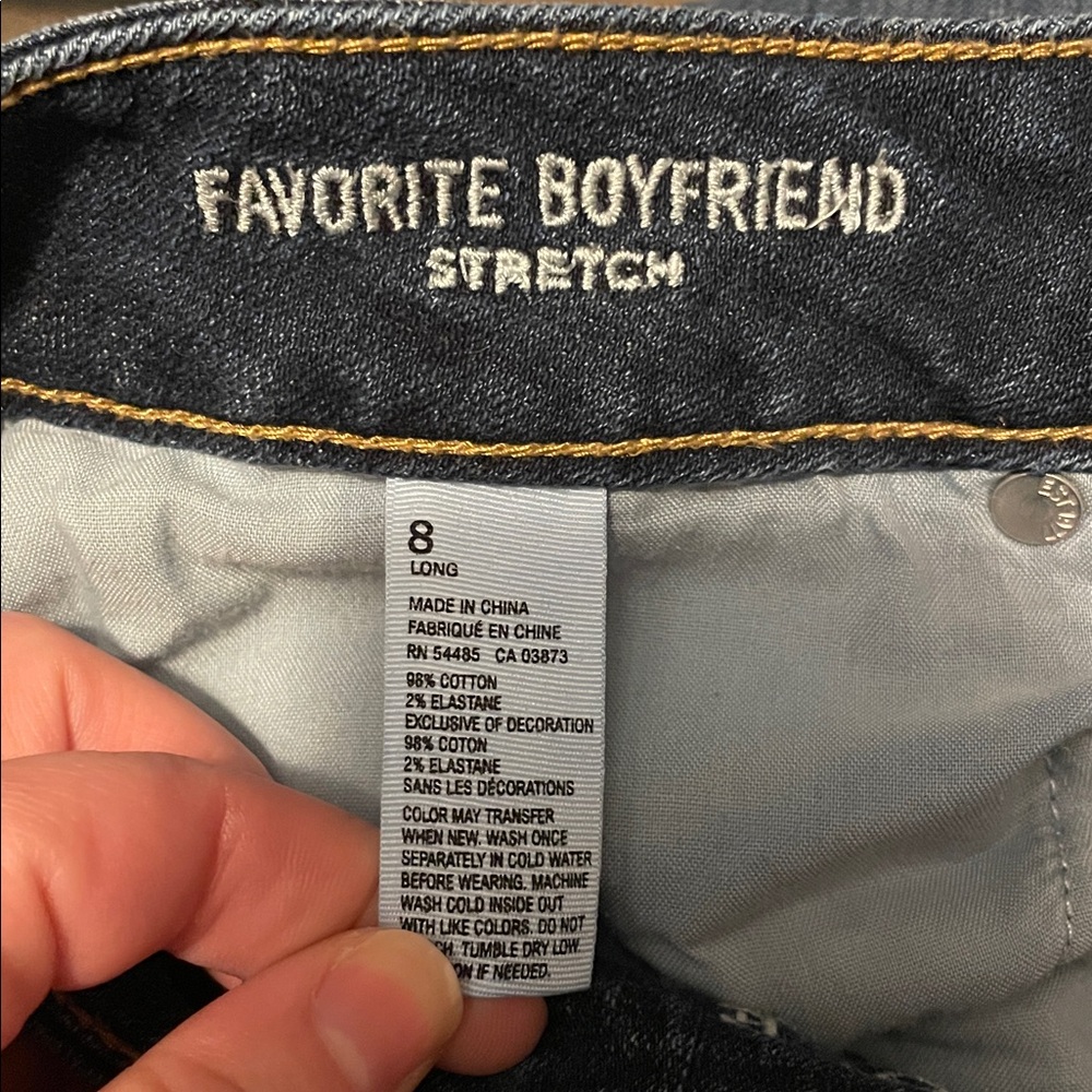 American Eagle Favorite Boyfriend jeans -size 8 long - Picture 3 of 5